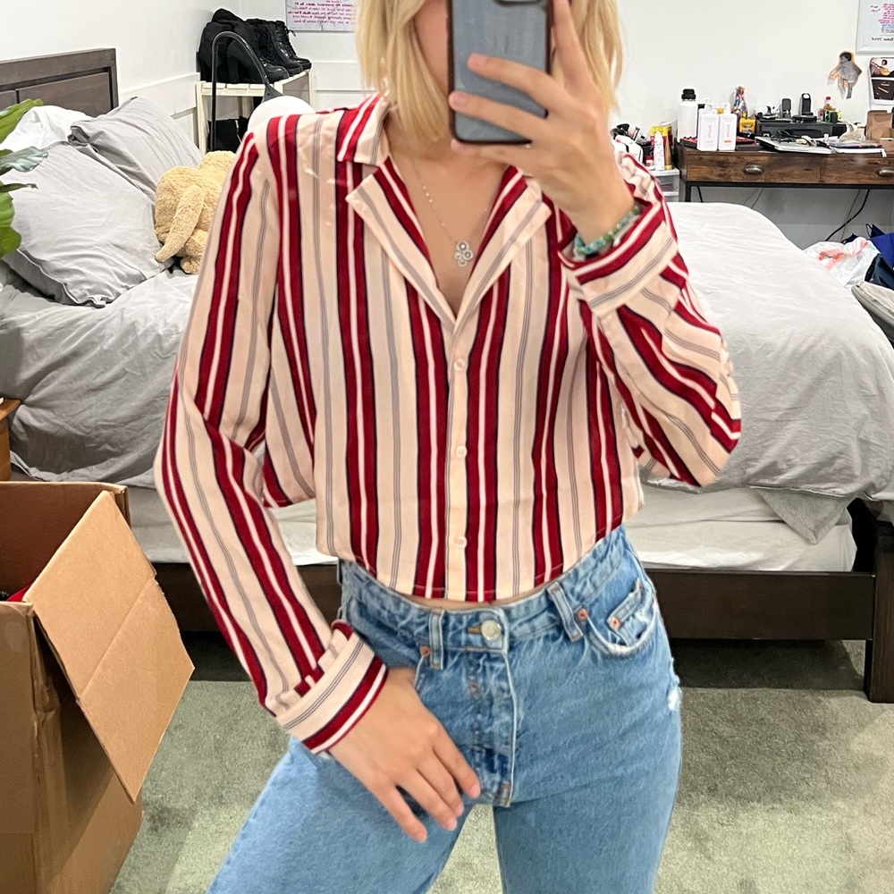 NEW WITH TAGS CROPPED RED AND PINK STRIPED BLOUSE TOP SZ SMALL